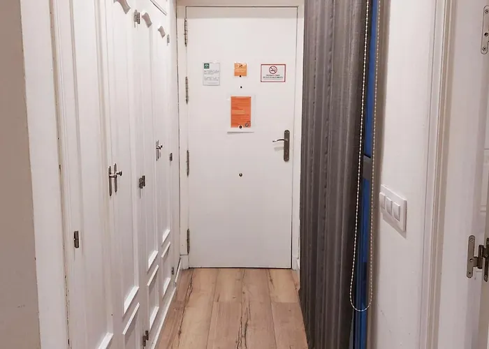 Hidden Gem Cristalera Benjumeda In Centro Apartment *